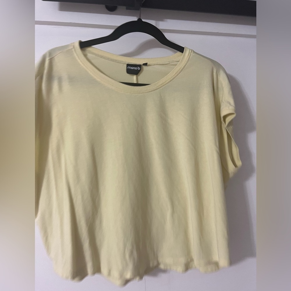 Mono b tee size small